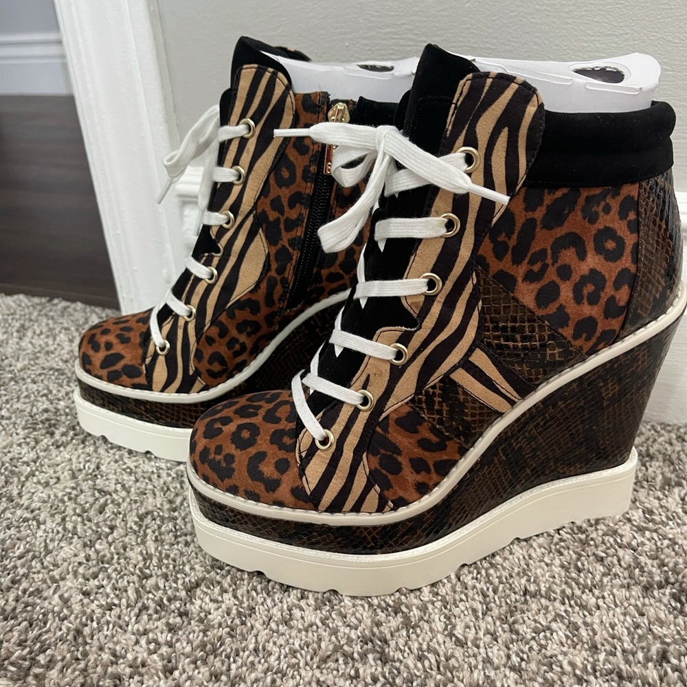 Jessica Simpson Maelyn Wedge Boot